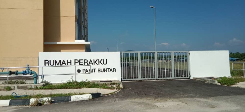 Rumah Perakku  Dennis Town RP2